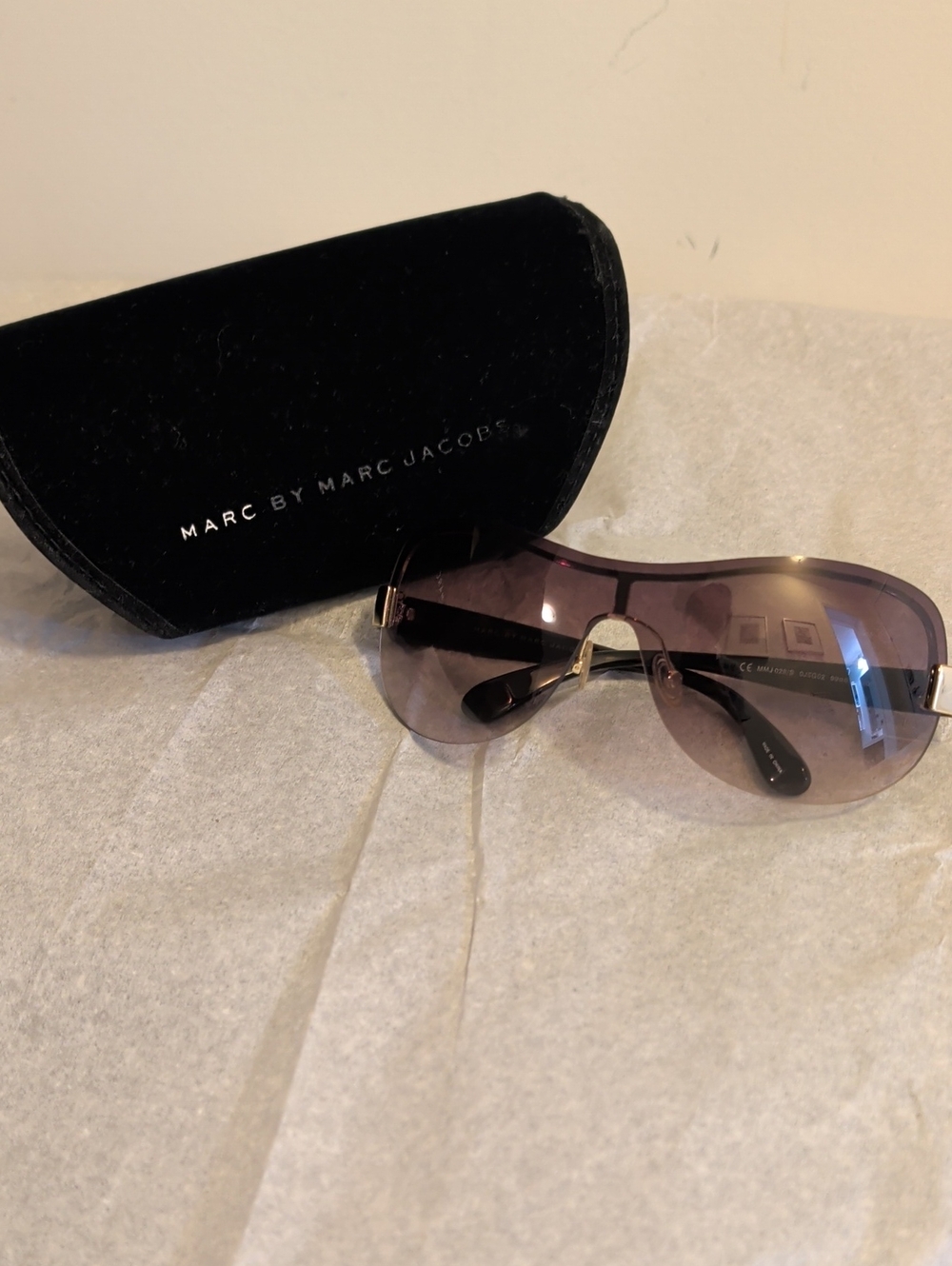 Marc by Marc Jacobs Brown Gradient Shield Sunglasses with Gold Accents
